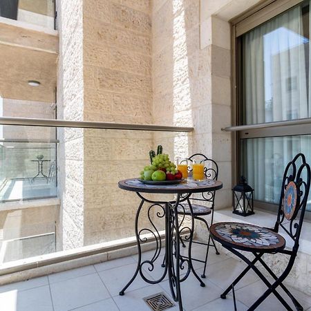 Luxury One-Bedroom Apartment/Parking In City Center Jerusalem Exterior foto