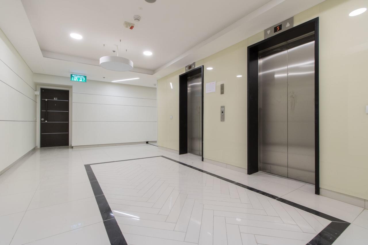 Luxury One-Bedroom Apartment/Parking In City Center Jerusalem Exterior foto