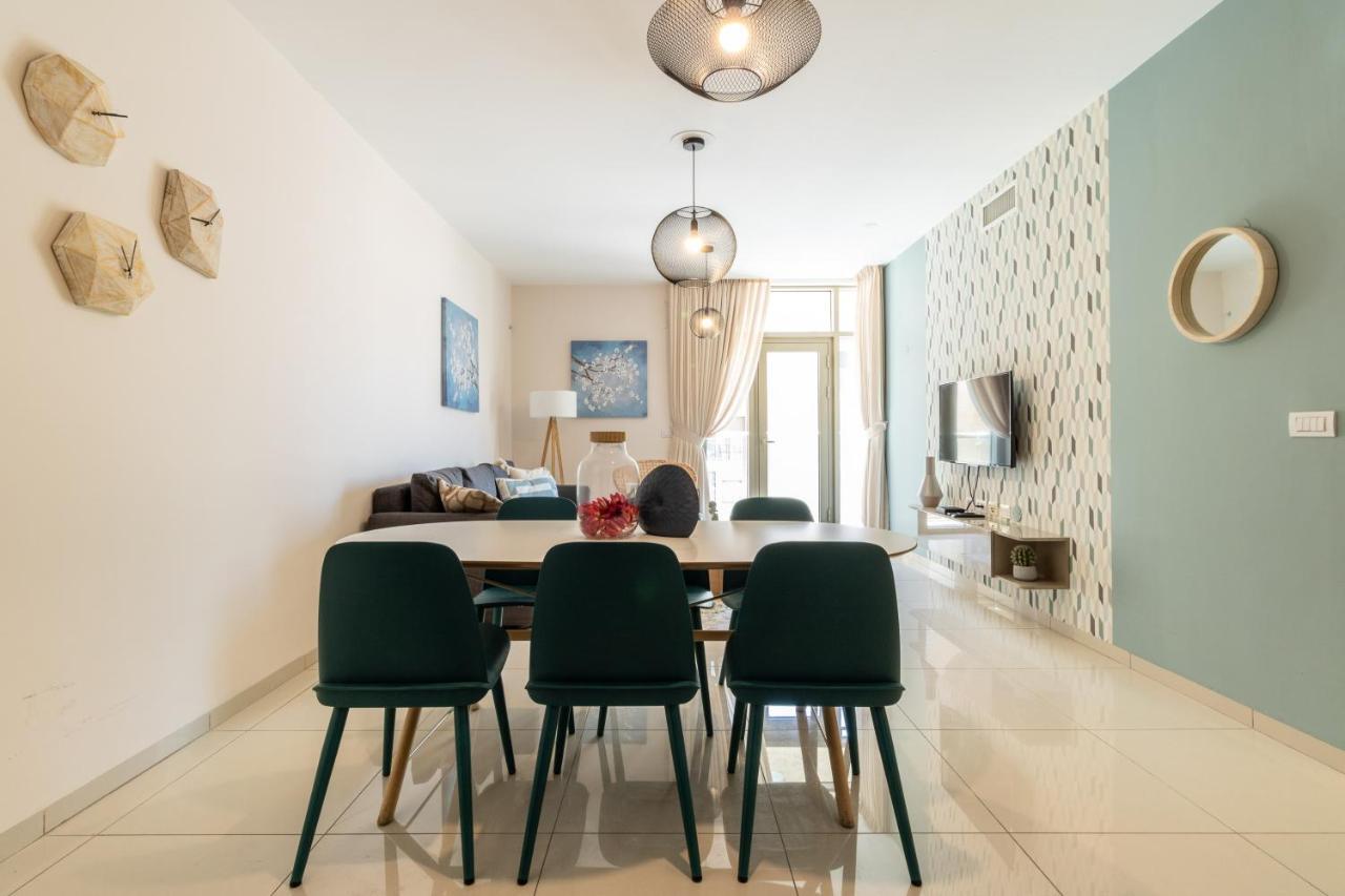 Luxury One-Bedroom Apartment/Parking In City Center Jerusalem Exterior foto